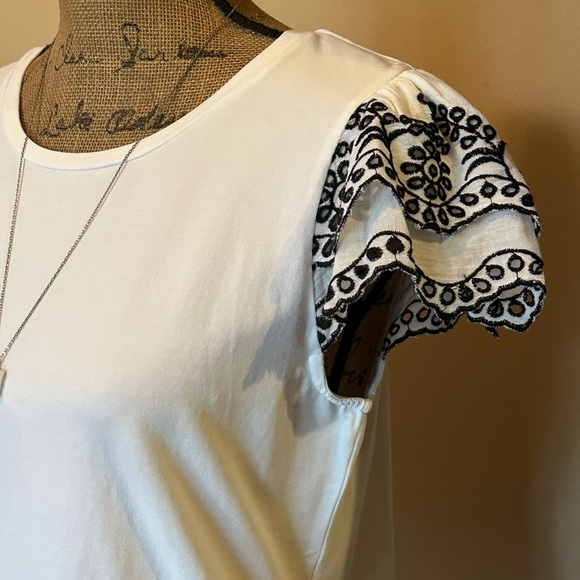 Beautiful Ann Taylor petite top-New with tag! (Necklace not included) - Picture 3 of 5